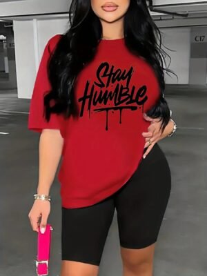 Set de 2 Piezas Mujer – Camiseta Casual "Stay Humble" + Short Deportivo